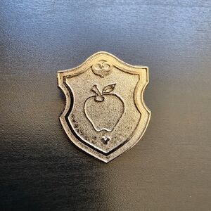 🌺 5/$25 Disney‎ Hidden Mickey 2018 Pin - Princess Shield Snow White Chaser